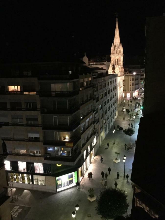 Apartamentos Azafranal-Parking Gratis- Salamanca Esterno foto